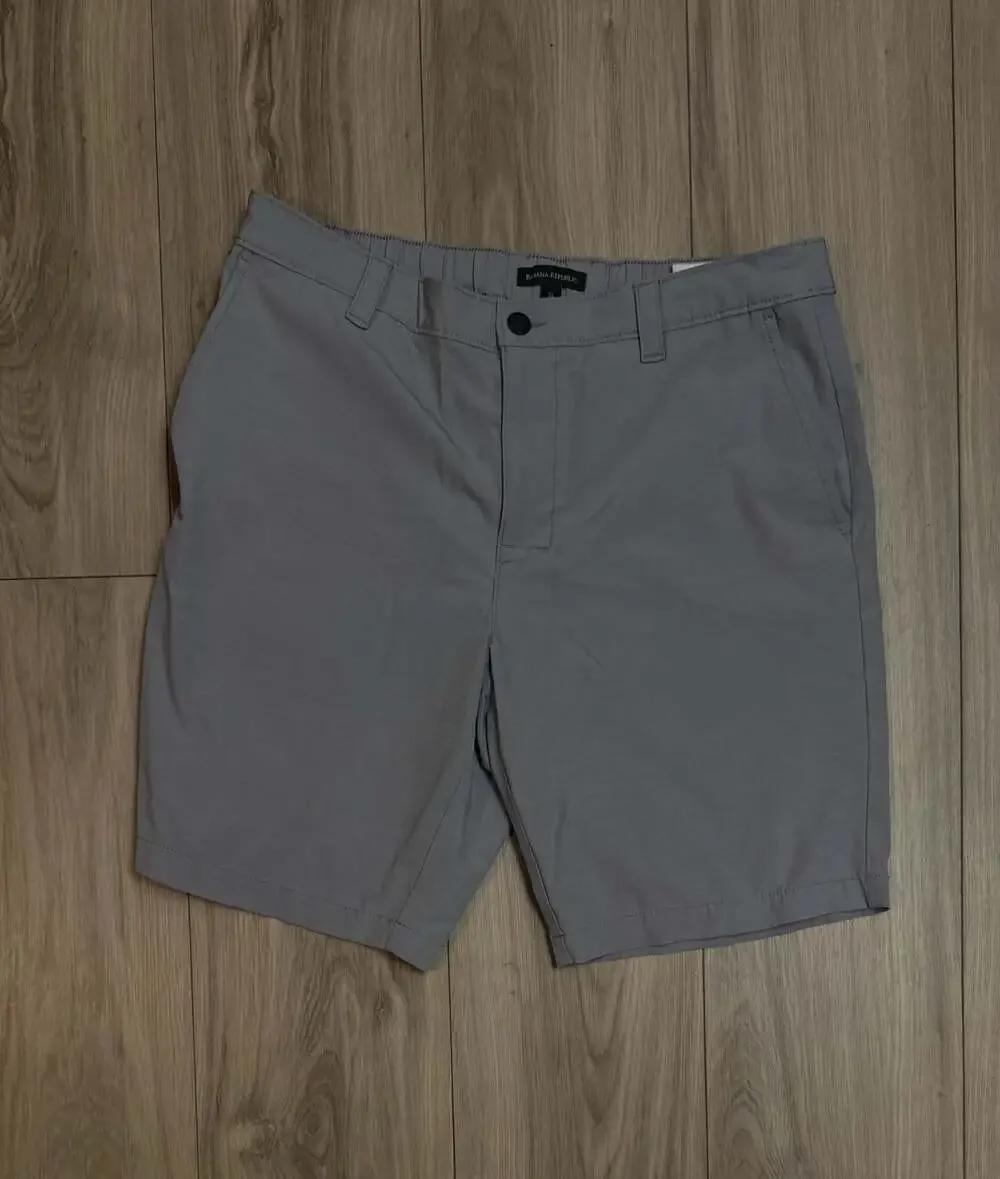 Banana Republic Men's Gray Stretch Tech Walking Shorts